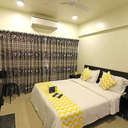 Rajdhani Pune Extérieur photo