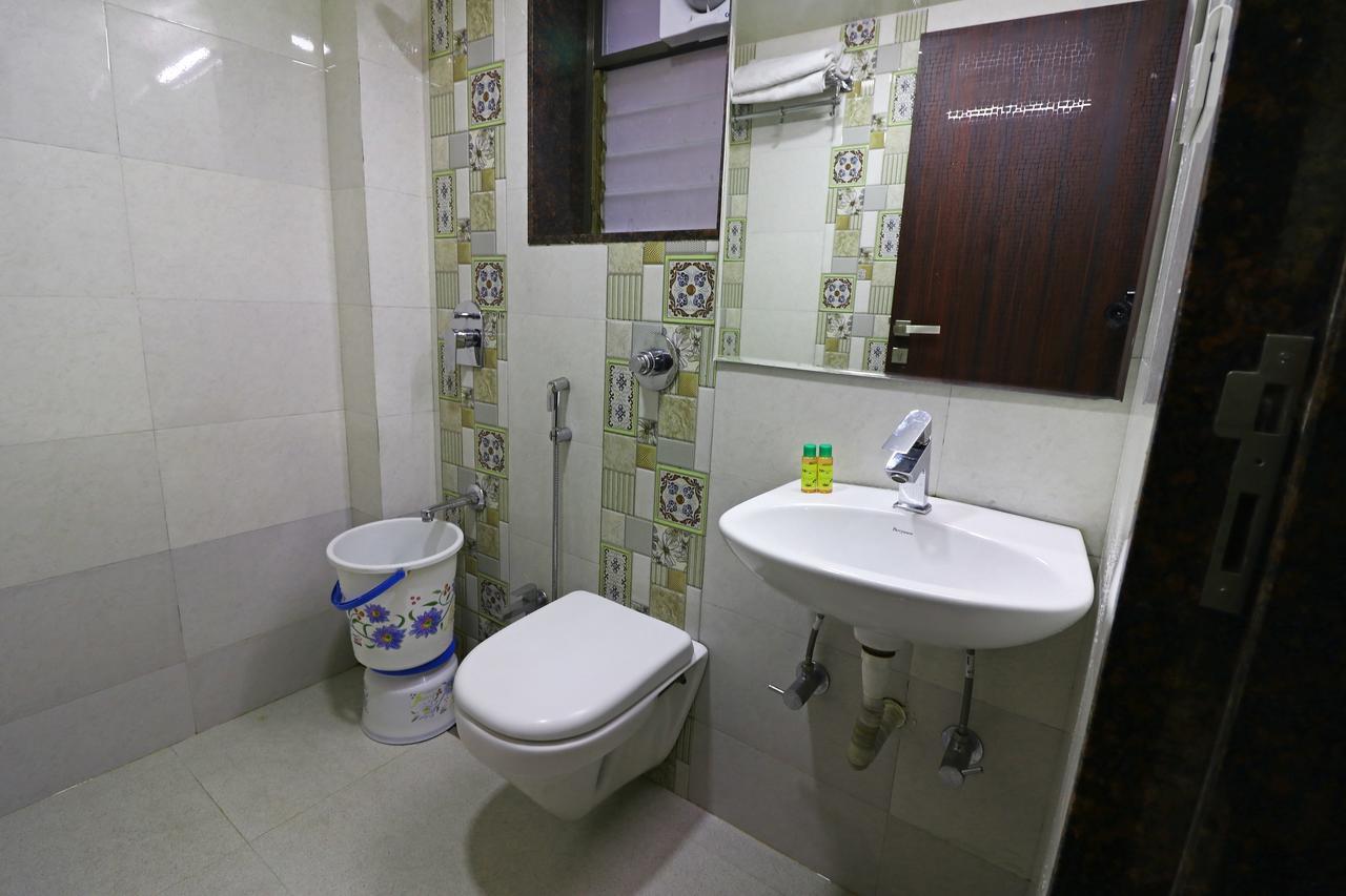 Rajdhani Pune Extérieur photo