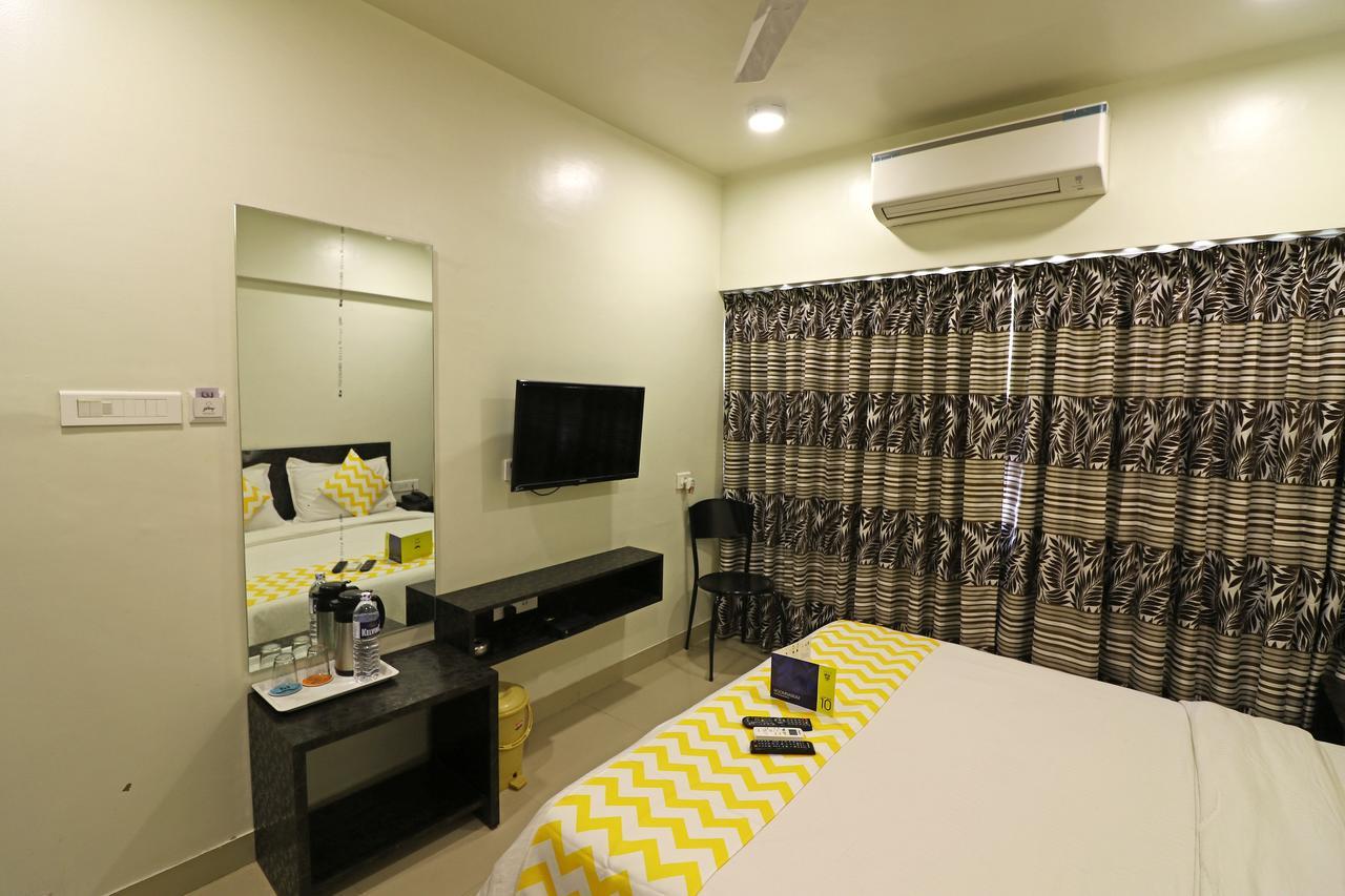 Rajdhani Pune Extérieur photo