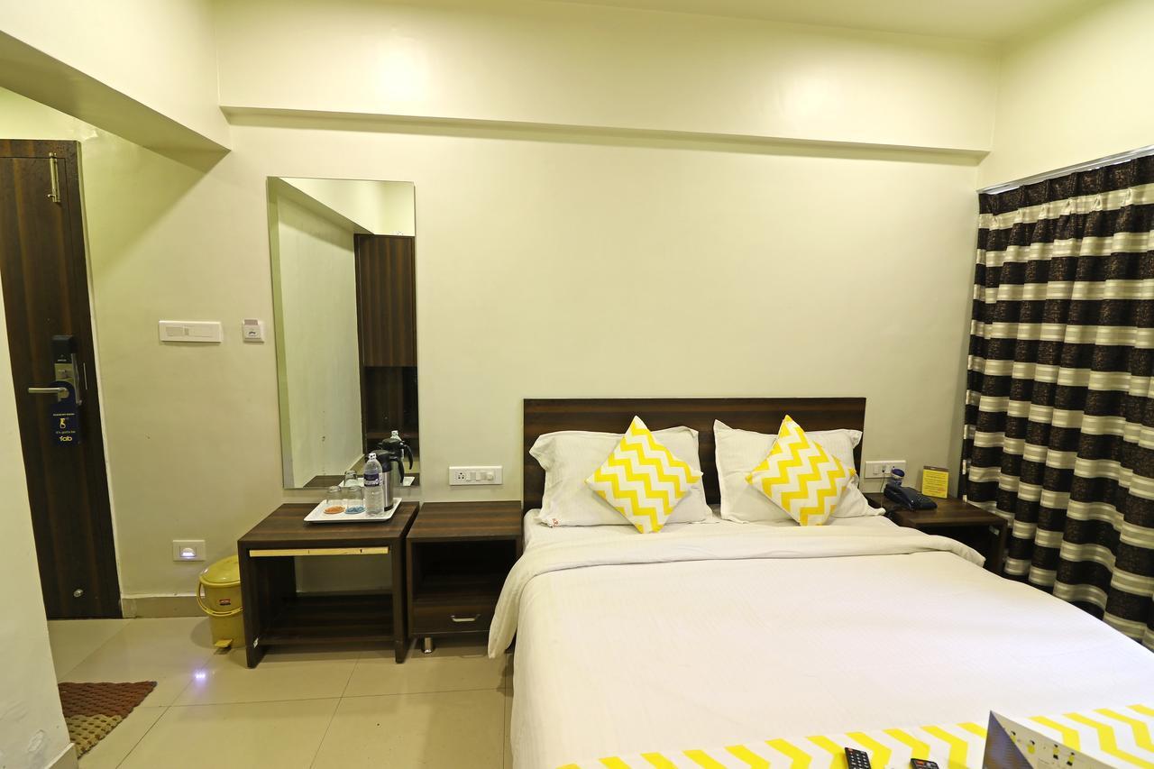 Rajdhani Pune Extérieur photo