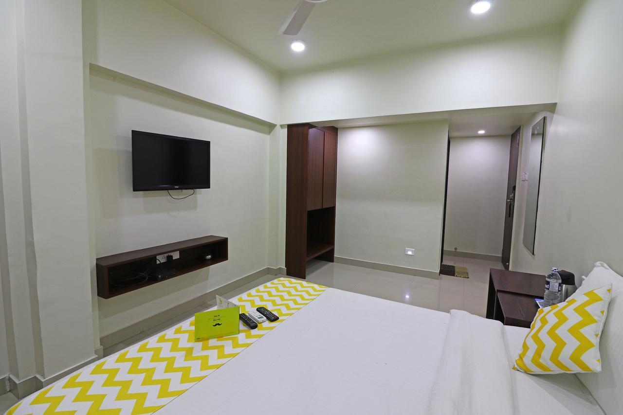 Rajdhani Pune Extérieur photo