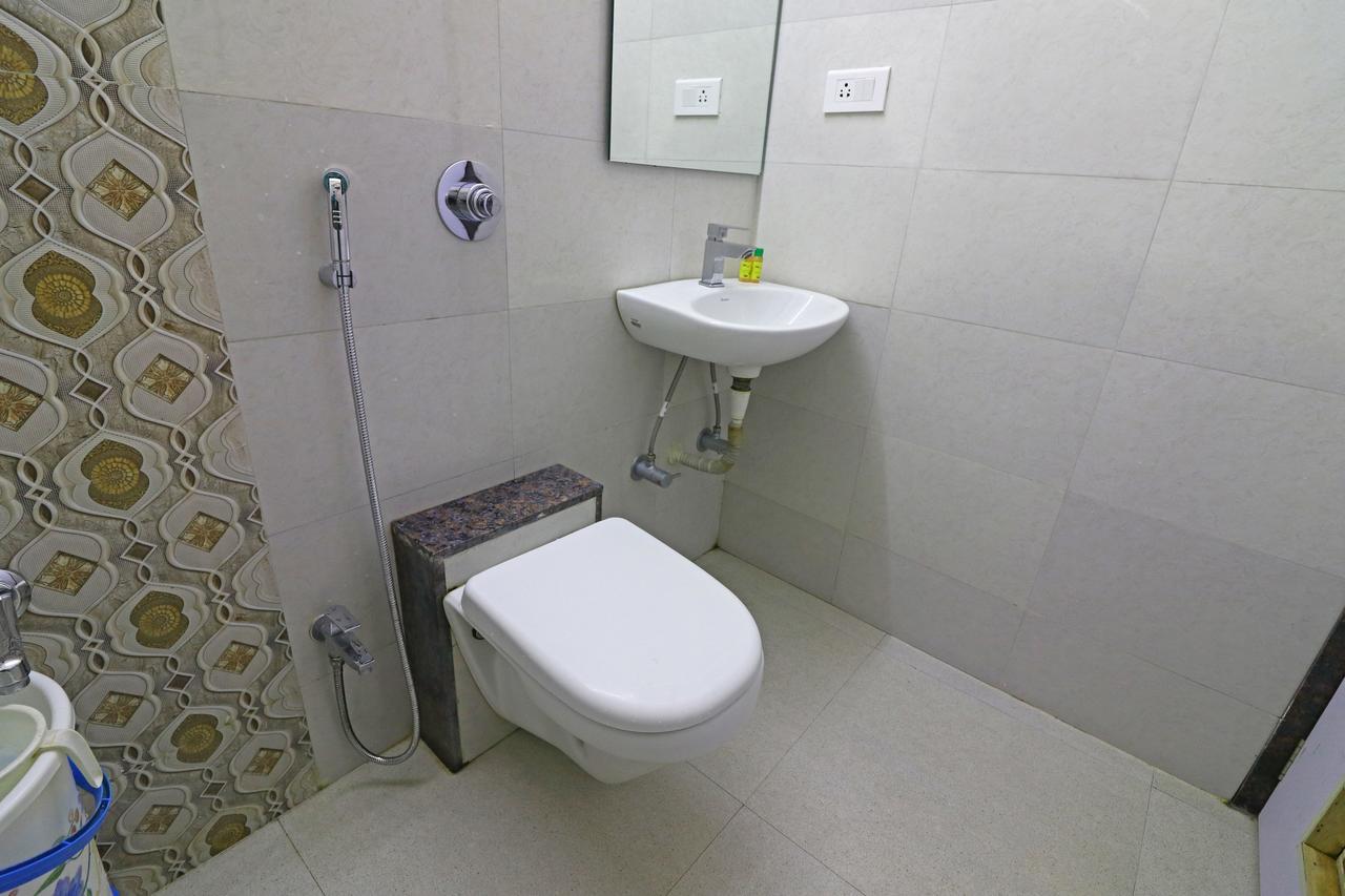 Rajdhani Pune Extérieur photo