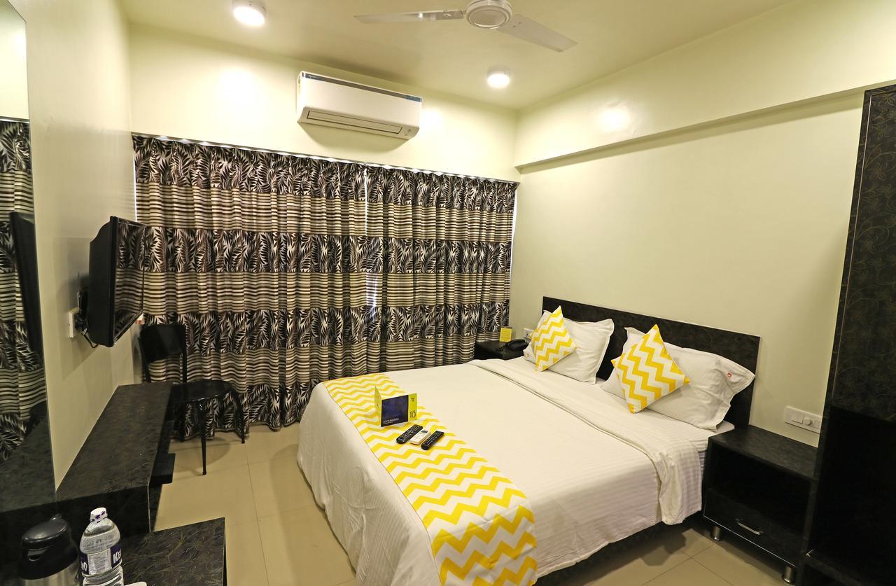 Rajdhani Pune Extérieur photo
