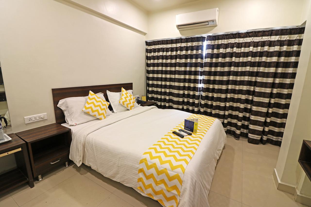 Rajdhani Pune Extérieur photo
