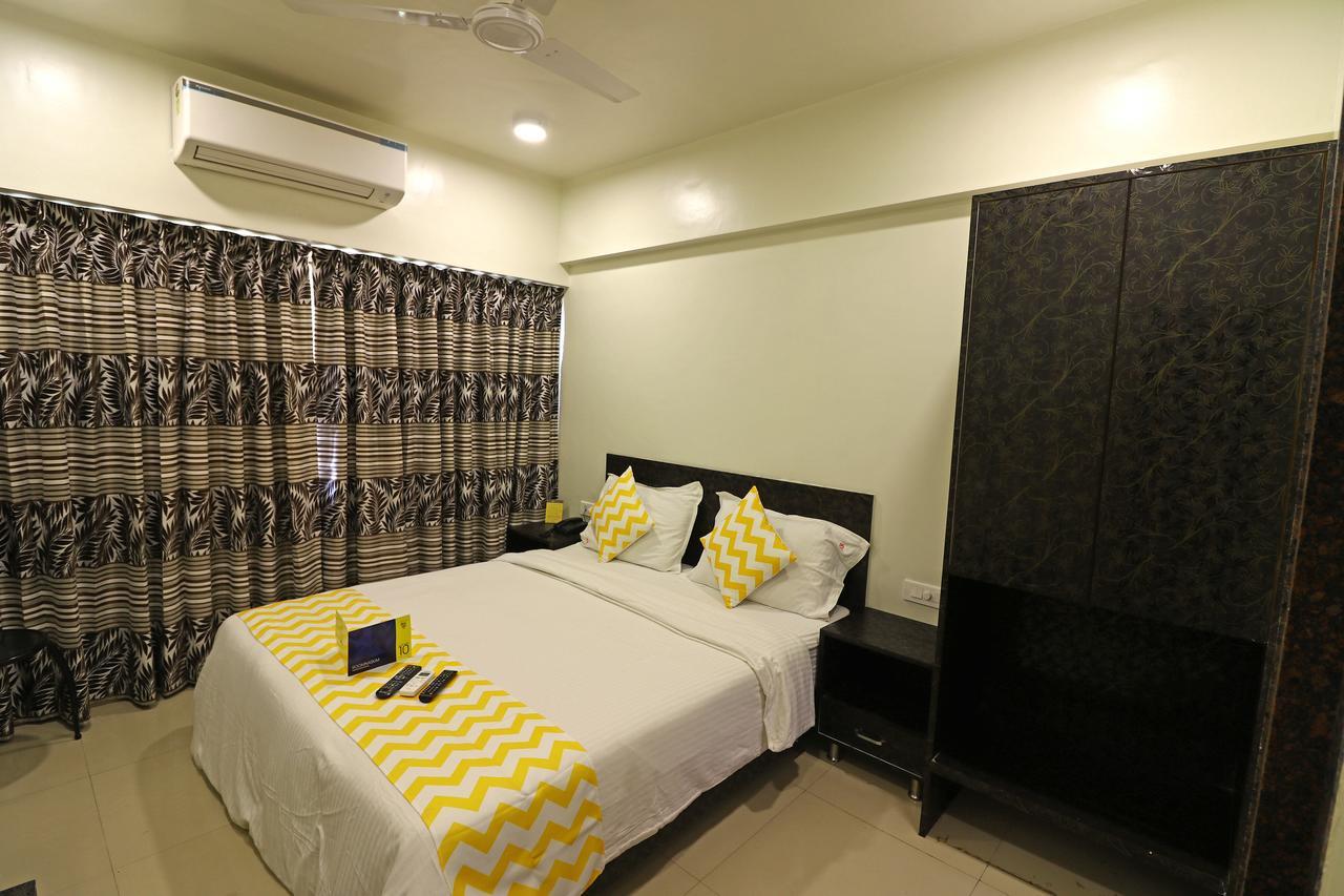 Rajdhani Pune Extérieur photo