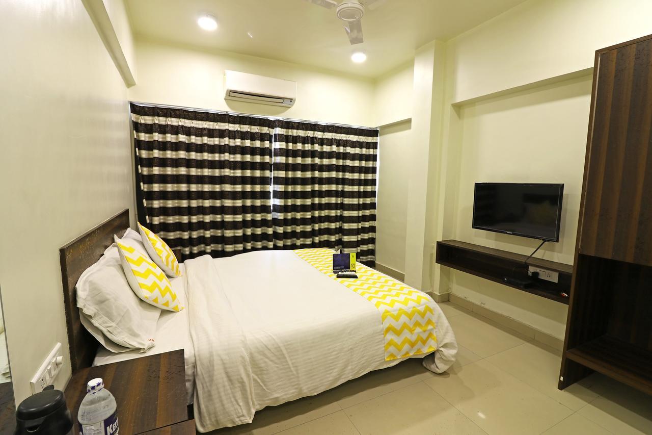 Rajdhani Pune Extérieur photo